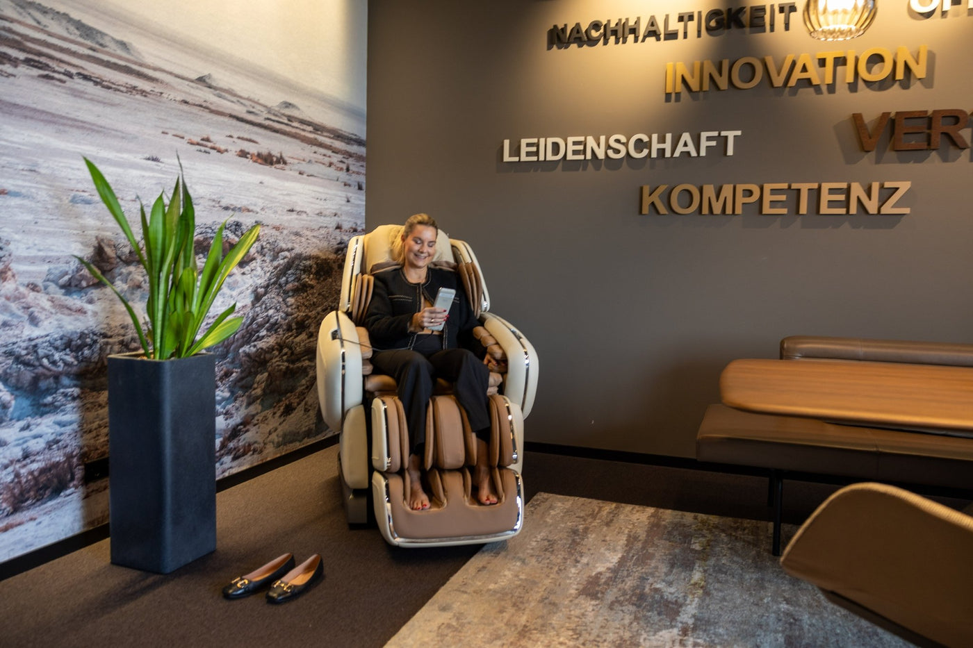 OHCO Massagesessel im Showroom