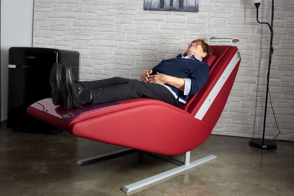 Allgäuer Massagetechnik Vitalia massagetafel “Senior”.